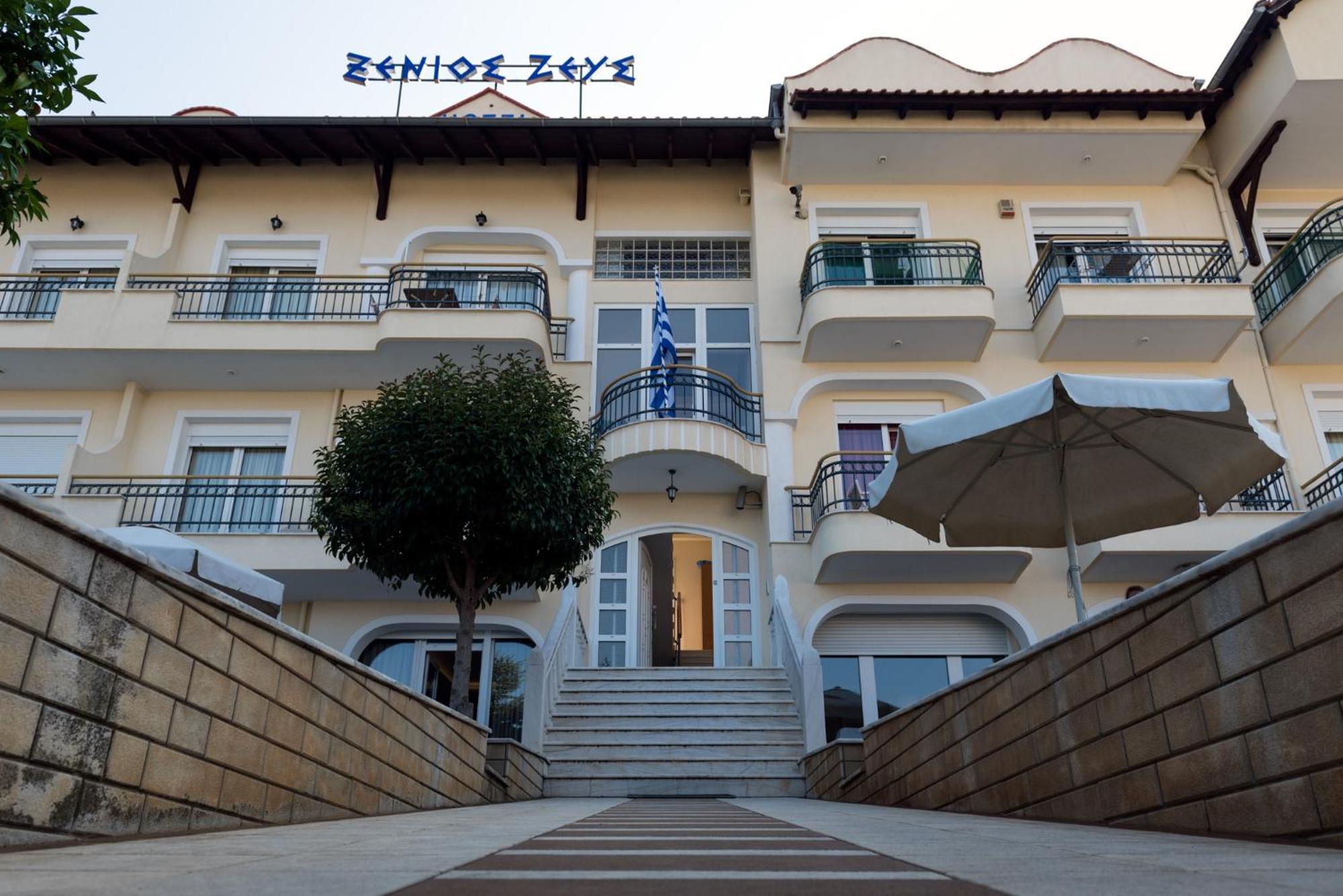 Hotel Xenios Zeus Nea Iraklitsa Exterior foto